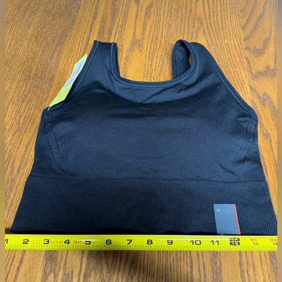 Target All In Motion 1X Women's Sports Bra NWT New Black - Picture 4 of 5